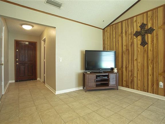 2nd image of 3313 Statler Dr