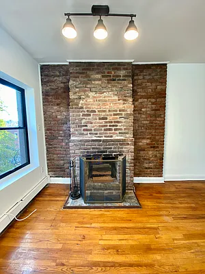 Rented by CMV Realty Inc. | media 26