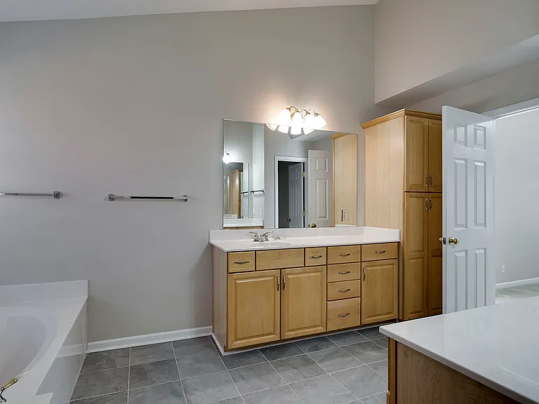 1812 Apple Ridge Cir — Photo 24