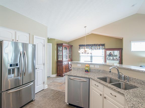 5th image of 5610 Lime Creek Dr #43