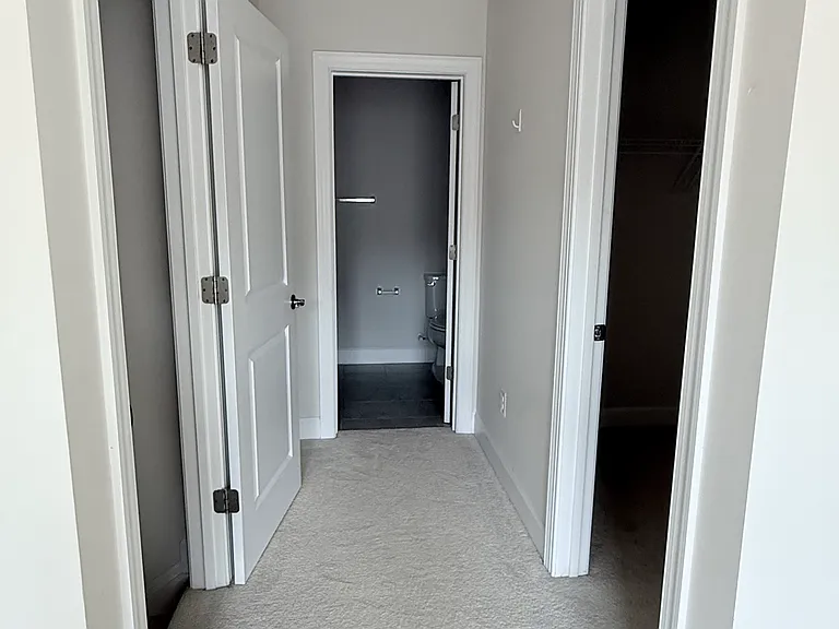3511 Carnaby St — Photo 27