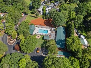 496 Hidden Valley Rd, Cleveland, GA 30528