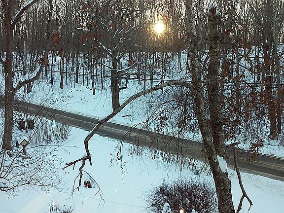 {{SNOWSCAPE SETTING SUN>>