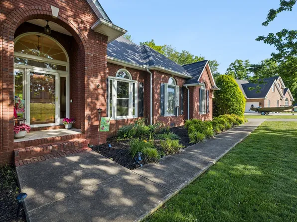46 Deerfield Ct, McMinnville, TN 37110