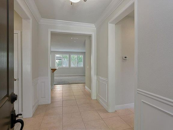 3rd image of 2466 Plumcreek Ln