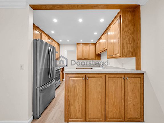 3rd image of 1430 Gordon St APT B