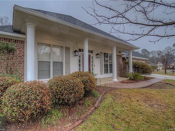 3rd image of 511 Grand Oaks Dr