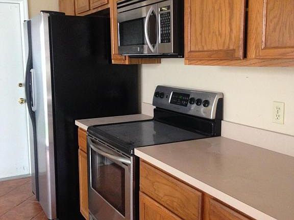 3rd image of 8284 Copperfield Cir W
