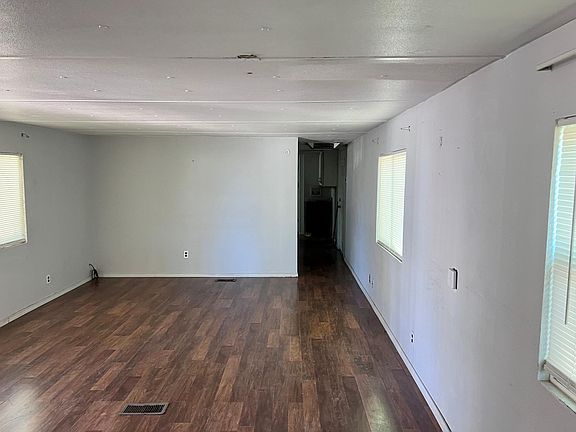 5th image of 6230 Karlson Dr NE