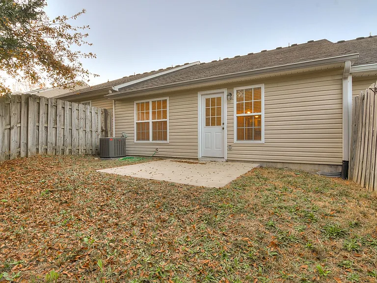 418 Northrop Pl — Photo 22