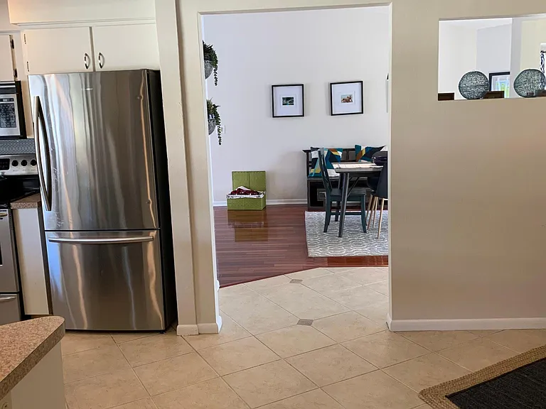 400 Meravan Ct — Photo 17
