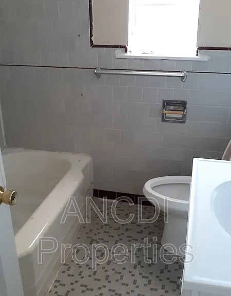 703 Spring St #613-4 — Photo 3