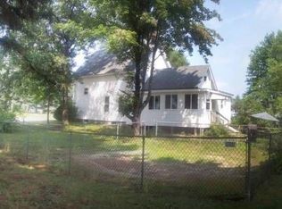 69 Rockland Ave, Manchester, NH 03102