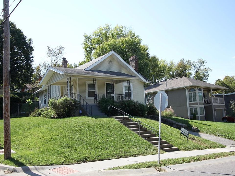 1st image of 1147 E 49th St
