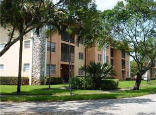 13900 Lake Placid Ct APT A35, Miami Lakes, FL 33014