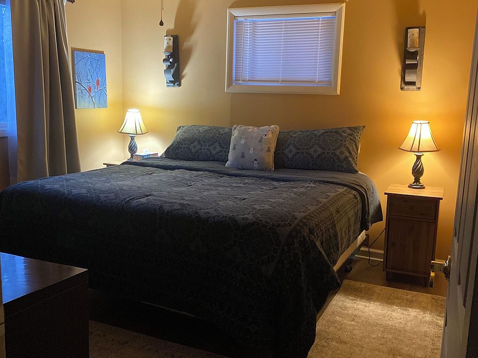 1st image of 22 Chickadee Ln
