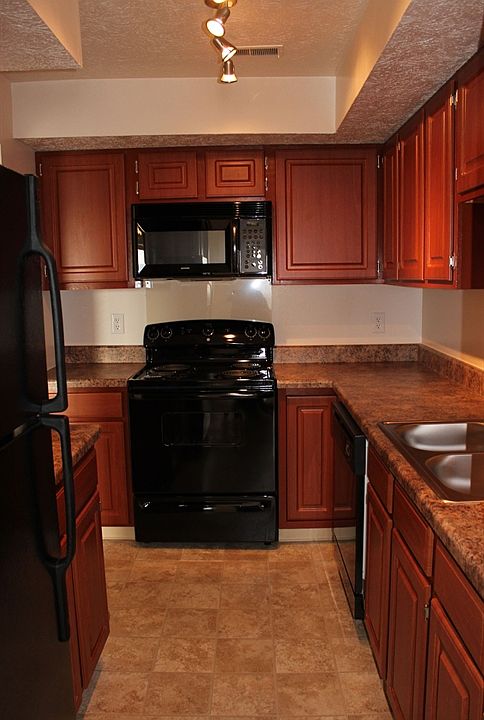 1st image of 1733 Millers Ct