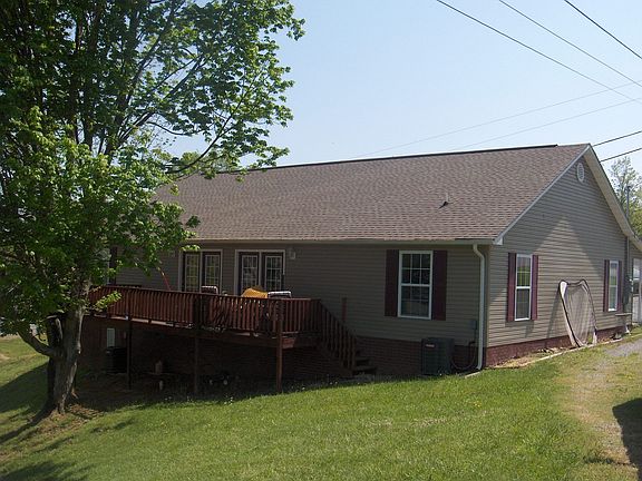 2nd image of 315 Sunrise Dr