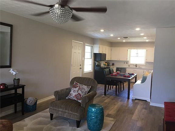5th image of 2510 S 39th St
