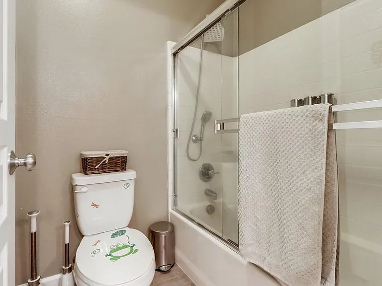 4300 Newton Ave #61 — Photo 6