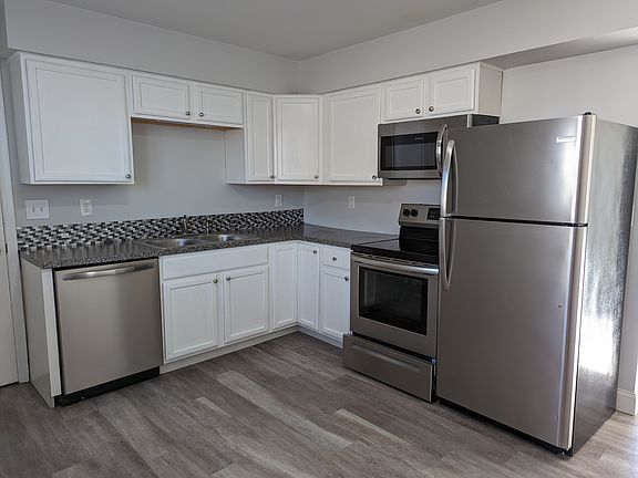 2nd image of 8040 S Westnedge Ave APT 4
