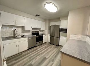 909 S Brooks St APT 1, Madison, WI 53715