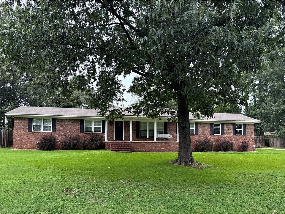 1st image of 2604 Windamere Ln