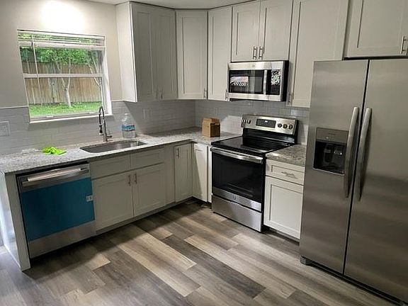 4th image of 1400 Boyd St