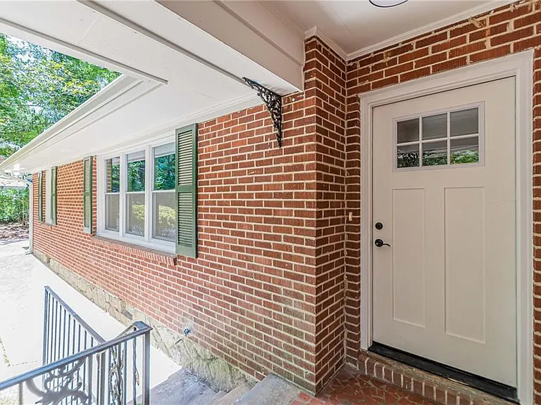 1624 Dodson Dr SW — Photo 4