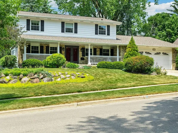 206 Blue Ridge Pkwy, Madison, WI 53705