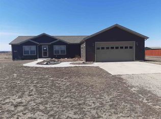 5463 Nicholas Ave, Williston, ND 58801