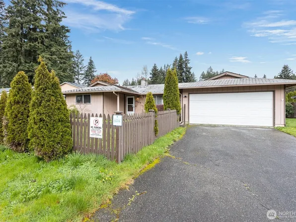 2704 Forest Park Court N, Puyallup, WA 98374