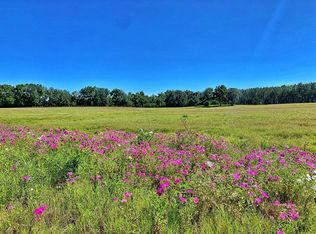 102 Southwest St, Trenton, FL 32693