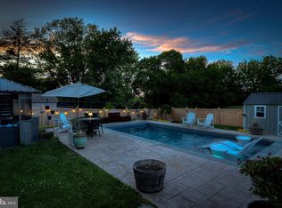 669 Brooke Rd, Glenside, PA 19038