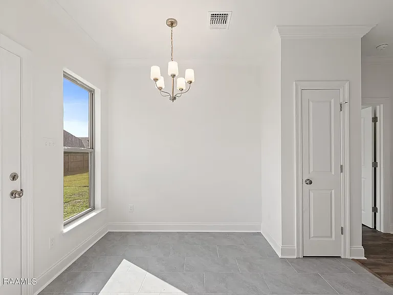 120 Sojourner Dr — Photo 20