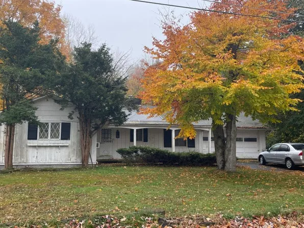 6 Belmont Dr, Monticello, NY 12701