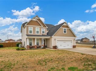 6704 Carriage Crossing Rd, Hope Mills, NC 28348