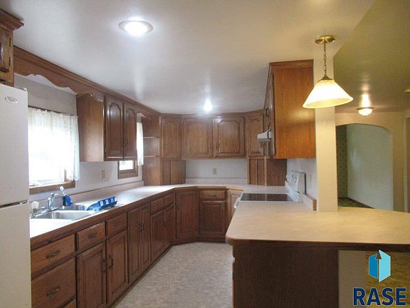 4th image of 408 W Brown St