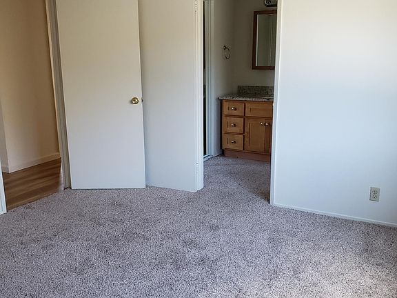 4th image of 2915 Huff Ave #18