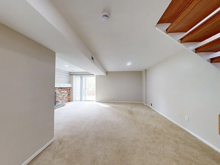 12043 Stoneford Dr — Photo 16