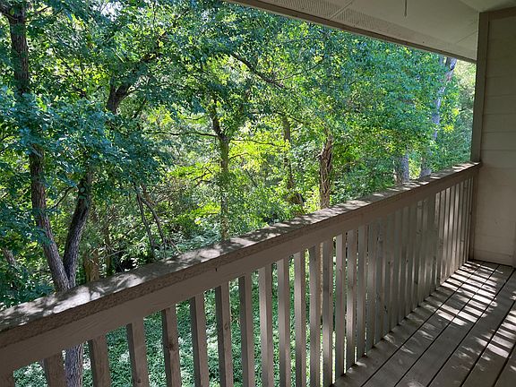 3rd image of 3839 Dry Creek Dr