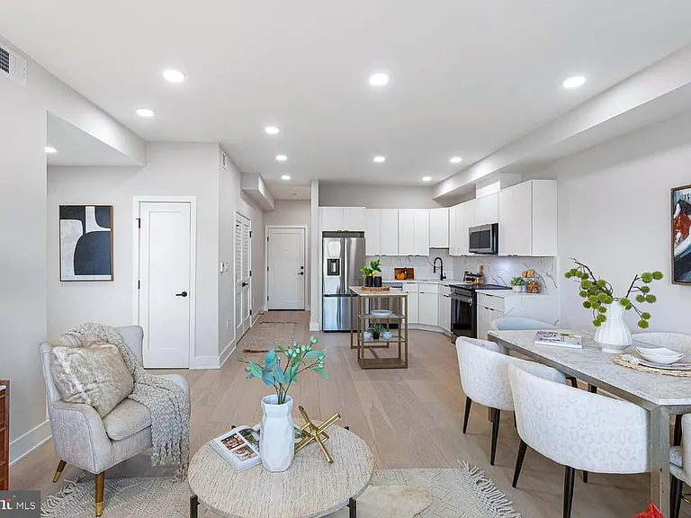 1516 E Capitol St NE #1 — Photo 9