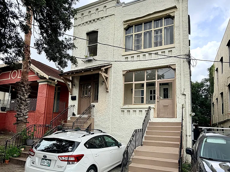 3850 Napoleon Ave — Photo 1