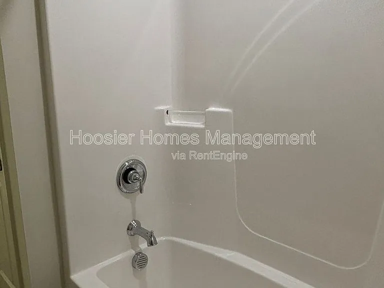 7255 Shroyer Way — Photo 8