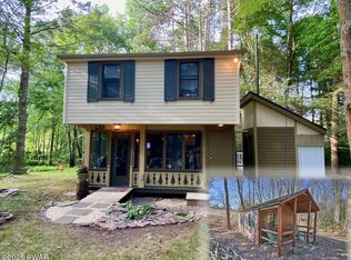 110 Silva Vocat Ln, Greentown, PA 18426