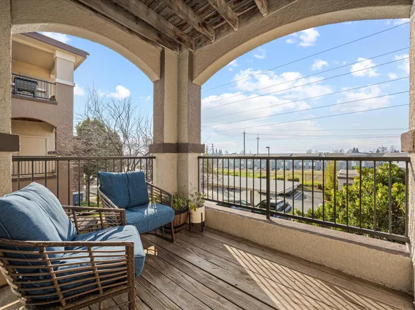 701 Gibson Dr APT 1226, Roseville, CA 95678