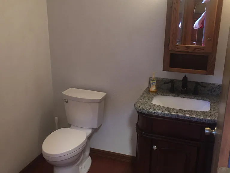 1/2 bathroom in 1st floor