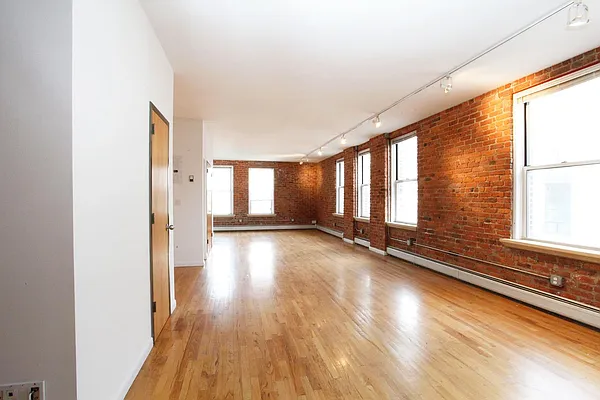 Rented by Voro NYC | media 21
