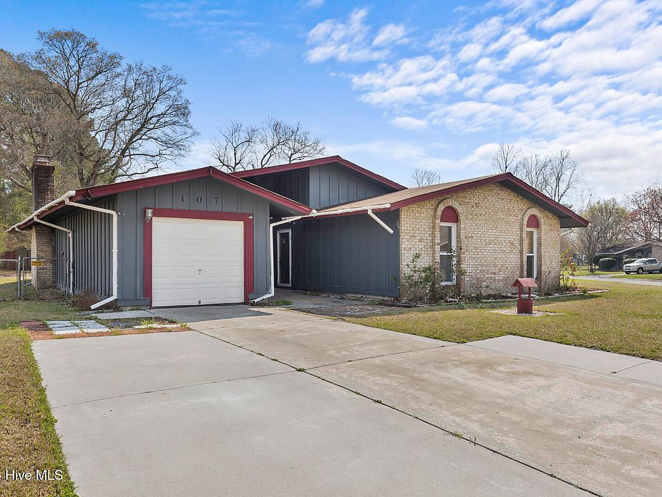 1st image of 107 Tanglewood Drive