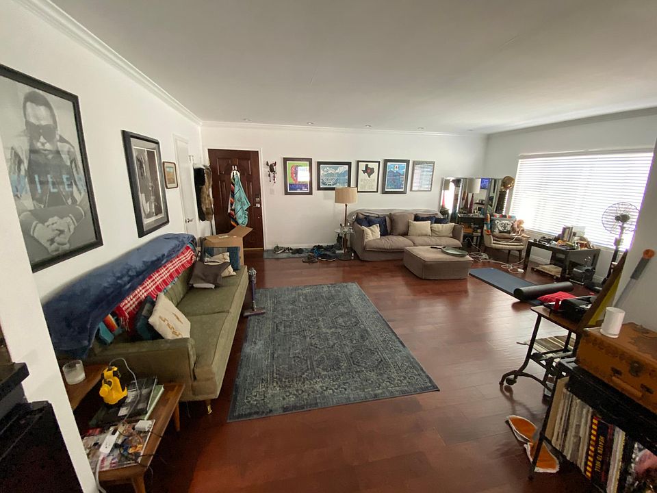 1st image of 11652 Kiowa Ave #8